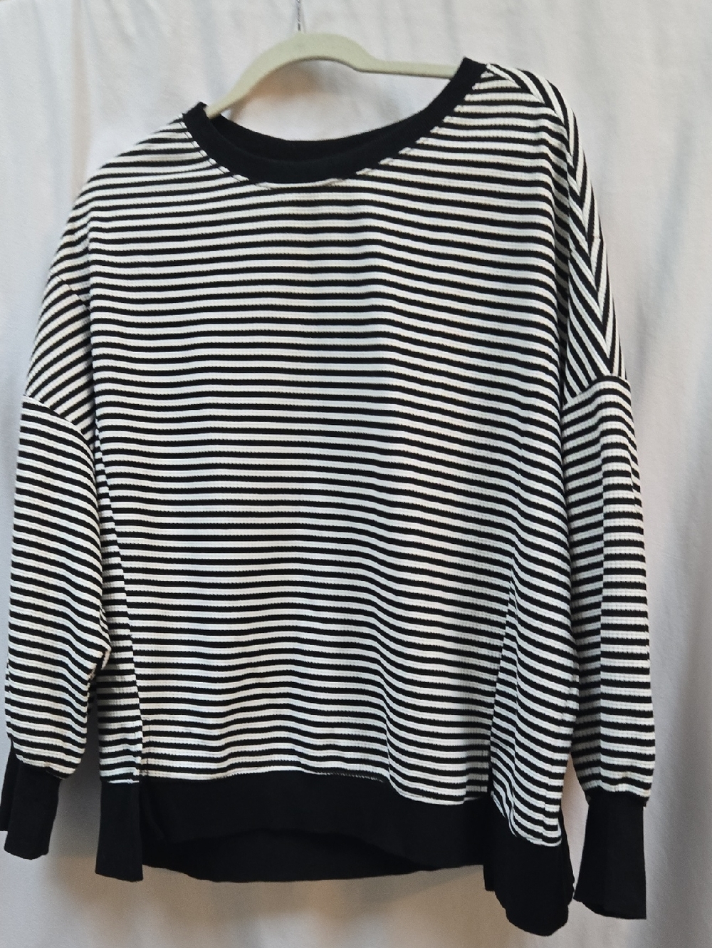 Women's Back & White Striped Pullover Sweater